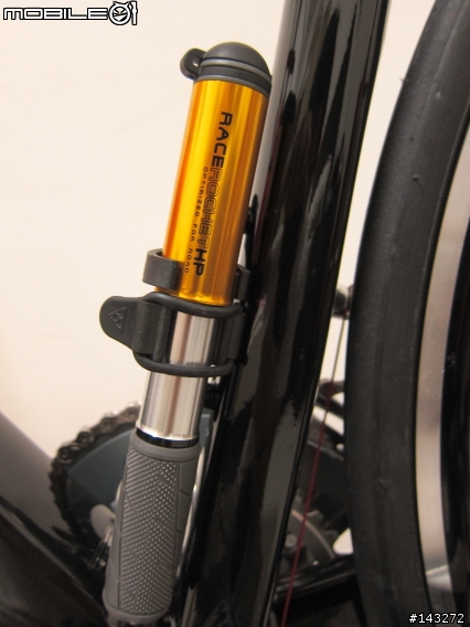 【簡單開箱】2013 GIANT TCR 2 (黑/紅)