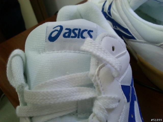 [開箱] 東京上野購入 超便宜 ASICS 學生運動鞋