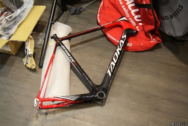 道卡斯TAOKAS STRIKER SL+STARBIKE輪組開箱 同好也一起來簽到