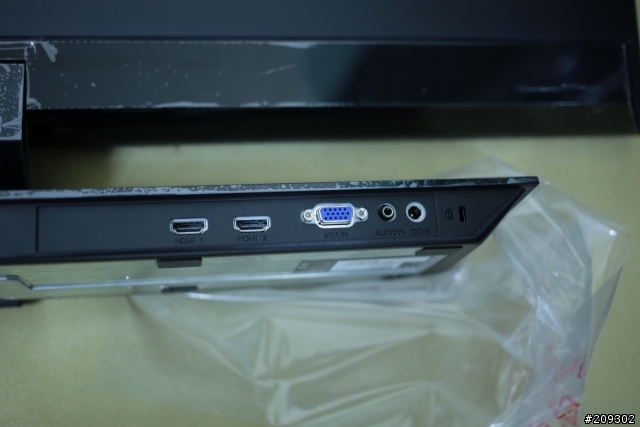 一天開箱兩台之acer 最新27吋無邊框ips螢幕S275HL與philips 241p amva可翻轉螢幕