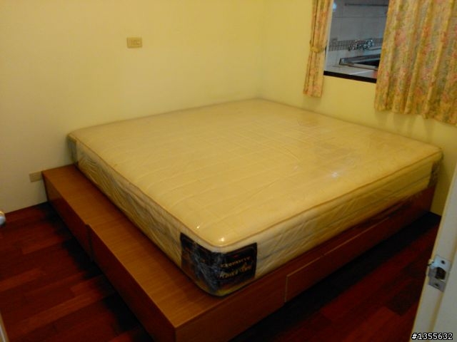 acer s500黑色入手，照像功能一流，瑩幕畫面棒，好輕，拍的照片分享，有空就補照片