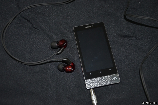 [微開箱]Sony NW-F807/S Gun Metallic Silver限定版