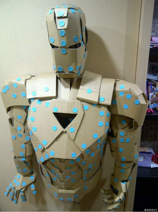 鋼鐵人 MARK VI 1:1 模型製作過程分享 – 紙箱手創 DIY