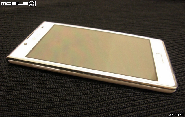 LG Optimus L7 P705 美型機 開箱小評文