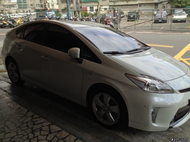 珍珠白Prius E交車分享