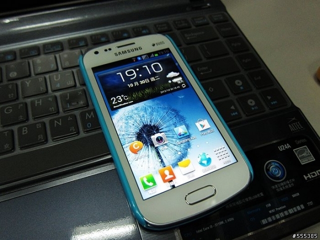 Samsung Galaxy S Duos S7562 雙卡手機-開箱
