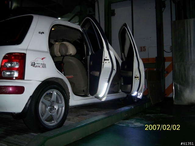 DIY~四個車門的照地燈