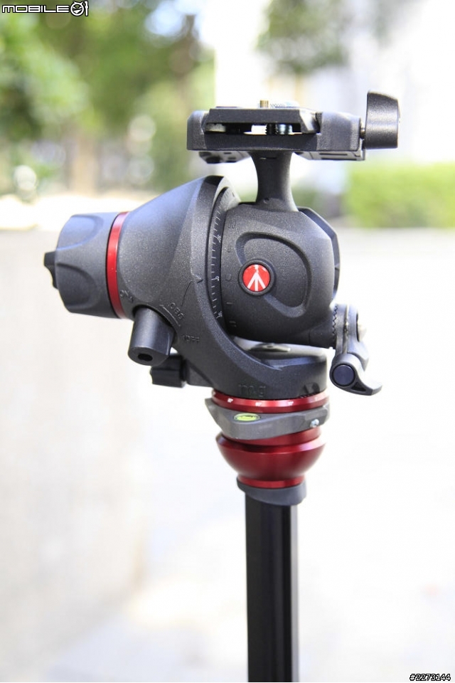 [開箱] Manfrotto 755CX3+MH055M8-Q5搭配Zeiss CP.2
