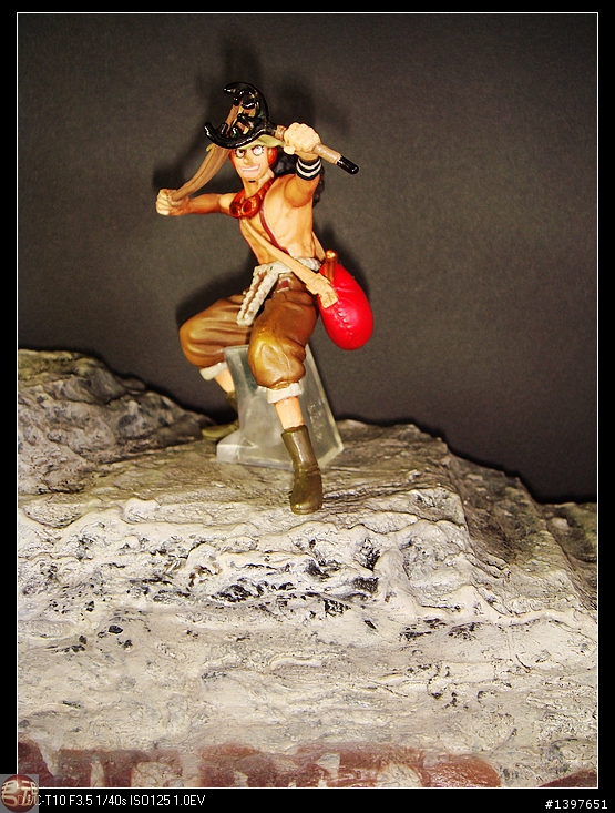 仿石造S梯形場景海賊王專屬展示台