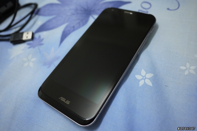 [開箱] 四核新旗艦  ASUS Padfone2