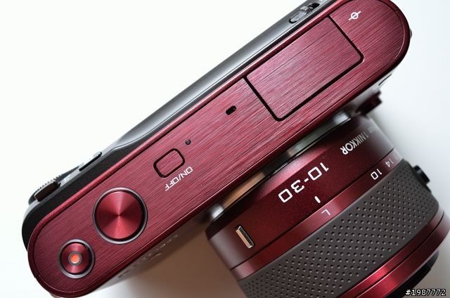 Nikon 1 J2 入手。