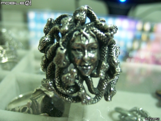 不知名銀飾..傳說中的希臘神話.蛇髮魔女梅杜莎戒指心得分享文!
