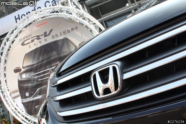 國產SUV雙雄斷油對決 Honda CR-V 2.4 vs. Hyundai ix35S(10/24完整更新)