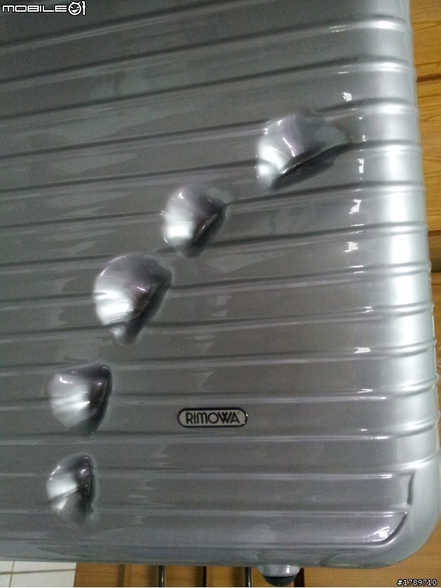 [簡單分享]RIMOWA 890.63之救命啊!箱子被鯊魚咬到了~