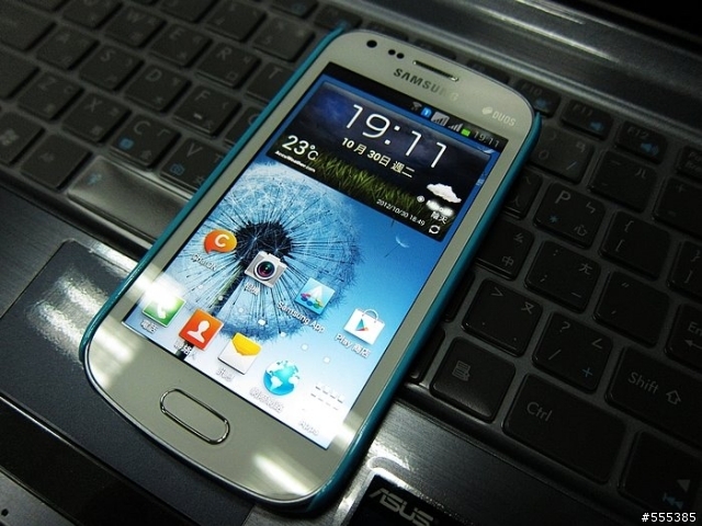 Samsung Galaxy S Duos S7562 雙卡手機-開箱