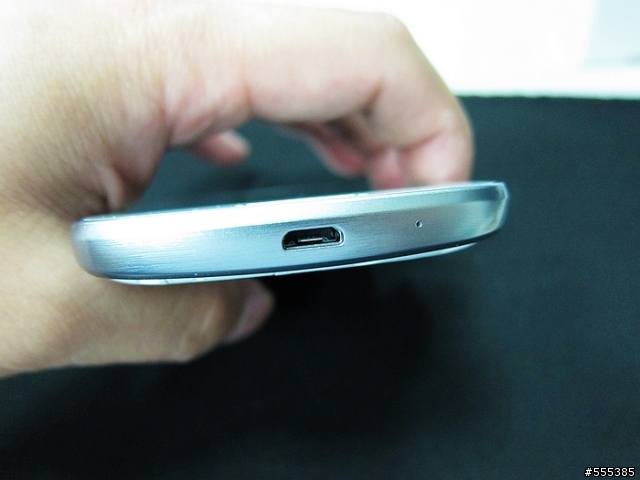 Samsung Galaxy S Duos S7562 雙卡手機-開箱