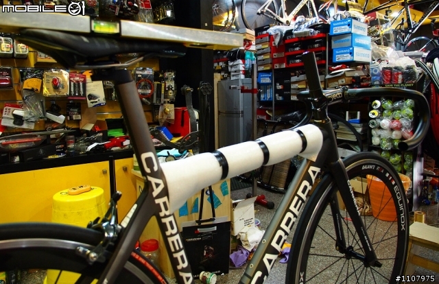 [組裝分享] 2012 Carrera Veleno ISP Road Bike……消鈦黑鷹的展翅翱翔記