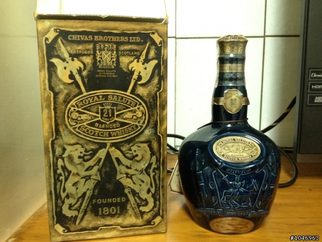 老爸櫃子的烈酒，想請教21年皇家禮炮、21年的百齡譚的價格?