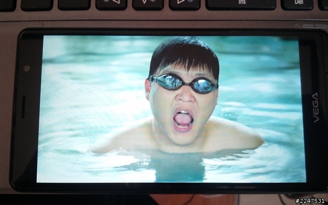 4 核 5.3寸IPS屏 泛泰A850L VEGA R3 開箱圖（重發）