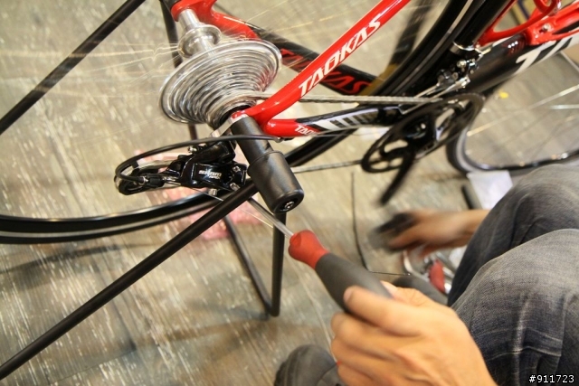 道卡斯TAOKAS STRIKER SL+STARBIKE輪組開箱 同好也一起來簽到