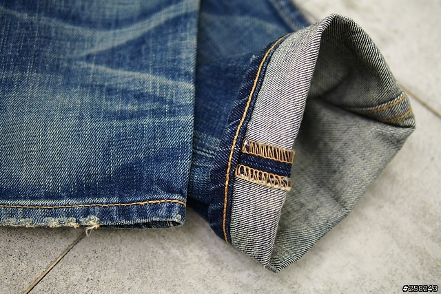 【西西分享】CCDA西西大穿「JEANSDA金斯大」牛仔褲