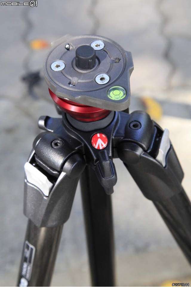 [開箱] Manfrotto 755CX3+MH055M8-Q5搭配Zeiss CP.2
