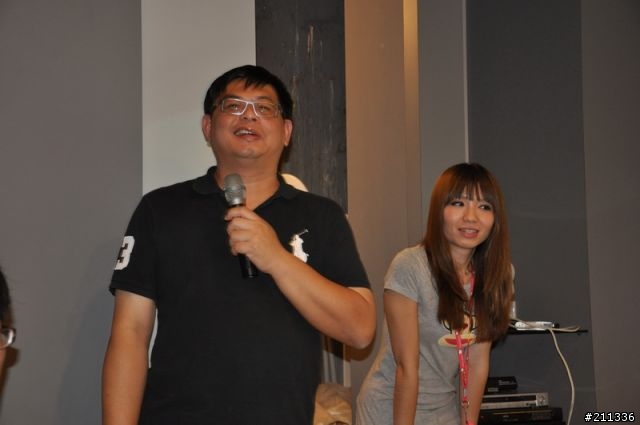 「體驗」微軟windows8觸控滑鼠全新進化&鍵盤