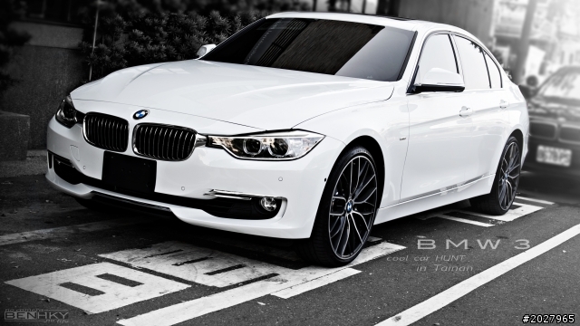 今天在台南遇到的BMW  ActiveHybrid 3...(photo x2)
