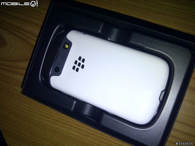 9790 白色 簡陋開箱照