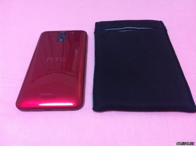 大家可以分享一下自己的HTC J用什麼保護嗎？或完全裸機