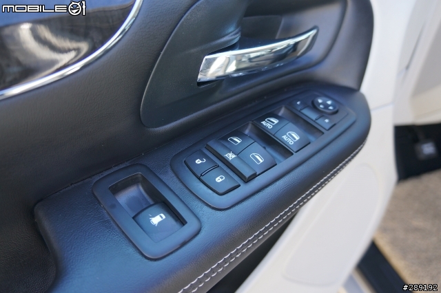 2013 TOWN & COUNTRY 開箱