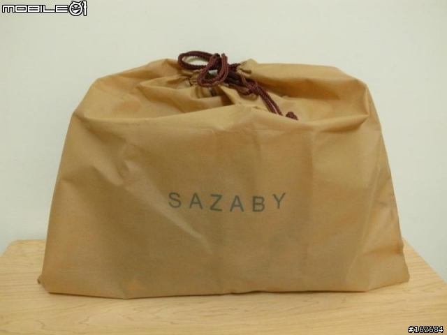【低調時尚】輕量好看的SAZABY尼龍側背包開箱