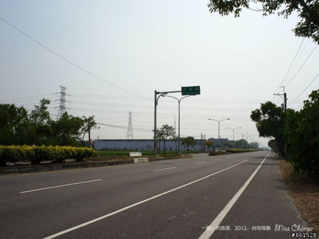 一個人的放逐．2012秋天帶著小CUXI環島去~