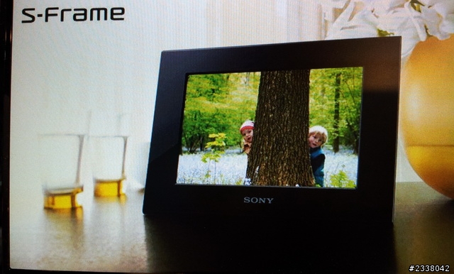[簡單開箱文] SONY S-Frame DPF-C700 數位相框