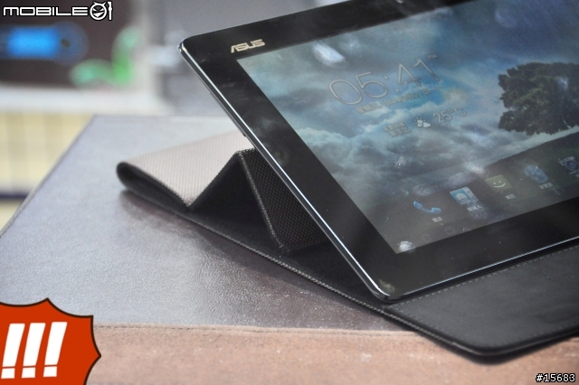 ２０１２－１０－２７更新！！！異種皮套移植！！ PadFone2衣服長期分享