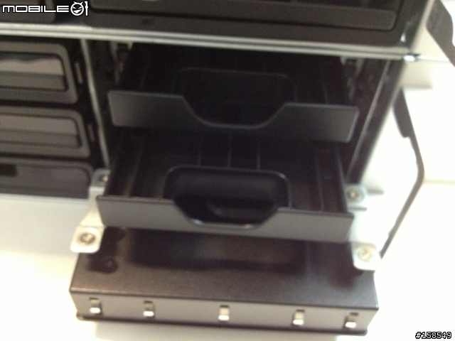 [拆箱]400T 佰萬-設備登場 Synology RS10613xs+ 開箱篇一次開4台