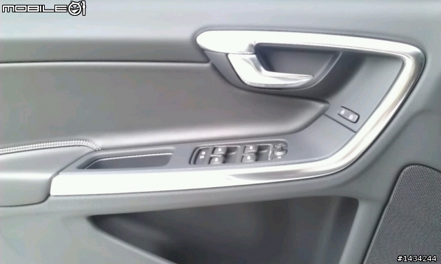 2013 VOLVO V60 T5 R-DESIGN 裸奔開箱(極地白)