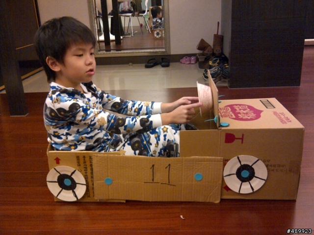 鋼鐵人 MARK VI 1:1 模型製作過程分享 – 紙箱手創 DIY