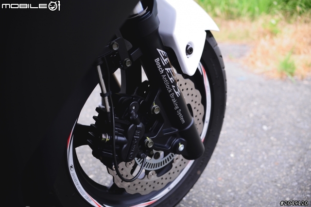 跟了我三個月的NIKITA之補拍沙龍照