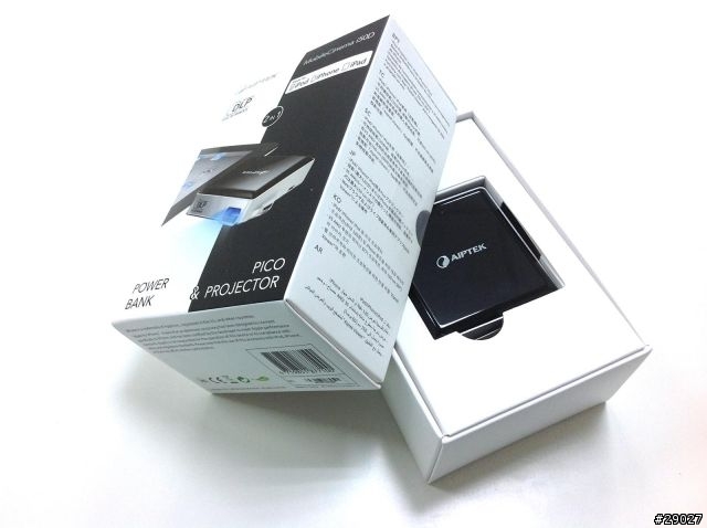 輕巧全能的 iDevices 微投影 i50D