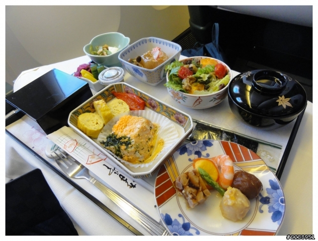 【日本。京都大阪慶生遊】第一次搭乘長榮商務艙