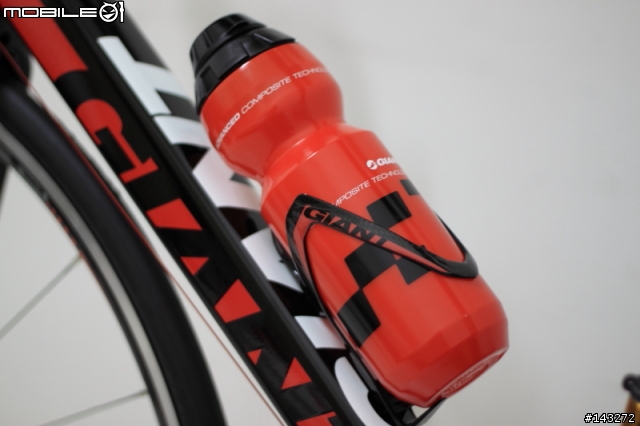 【簡單開箱】2013 GIANT TCR 2 (黑/紅)
