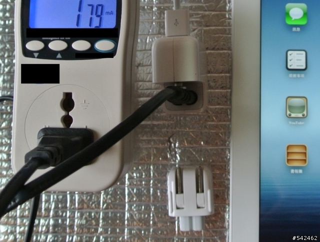 Apple iPad 10W USB 電源轉接器 充電器及線材不專業測試過期文