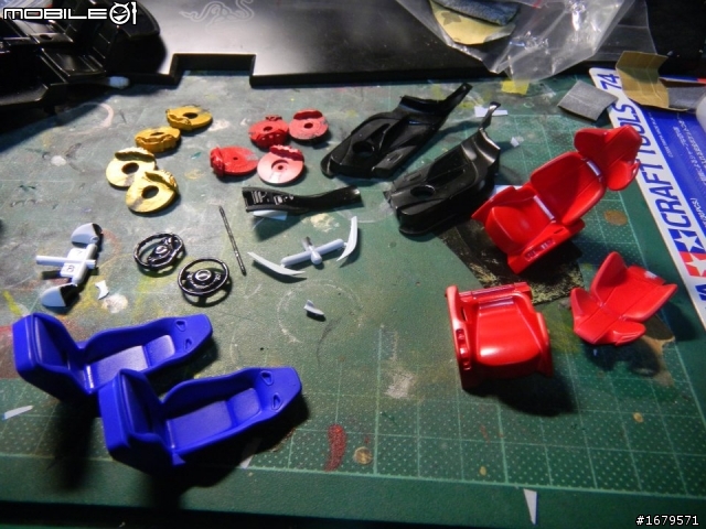[1/24車模改裝分享] 雙神會戰 東洋神劍(LFA)vs東瀛戰神(GTR) 製作第2篇