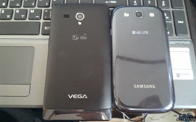 4 核 5.3寸IPS屏 泛泰A850L VEGA R3 開箱圖（重發）