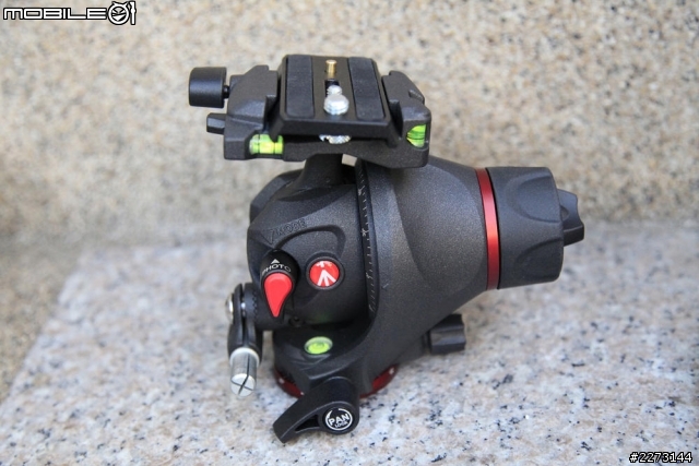 [開箱] Manfrotto 755CX3+MH055M8-Q5搭配Zeiss CP.2