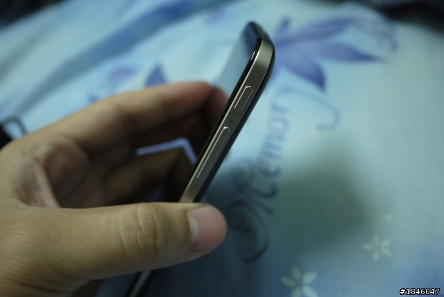 [開箱] 四核新旗艦  ASUS Padfone2
