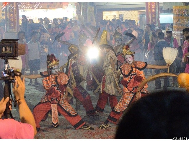 蓋一棟廟會大樓吧!~~(宗教慶典和活動)