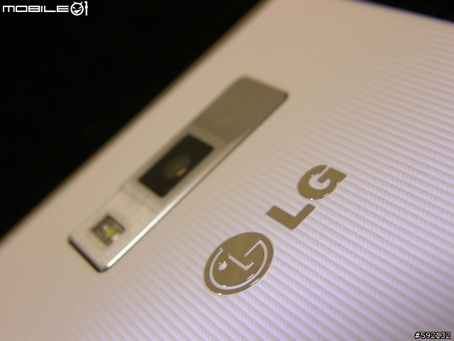 LG Optimus L7 P705 美型機 開箱小評文