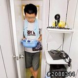 慘 台北籠民 v.s 爽 小資OL